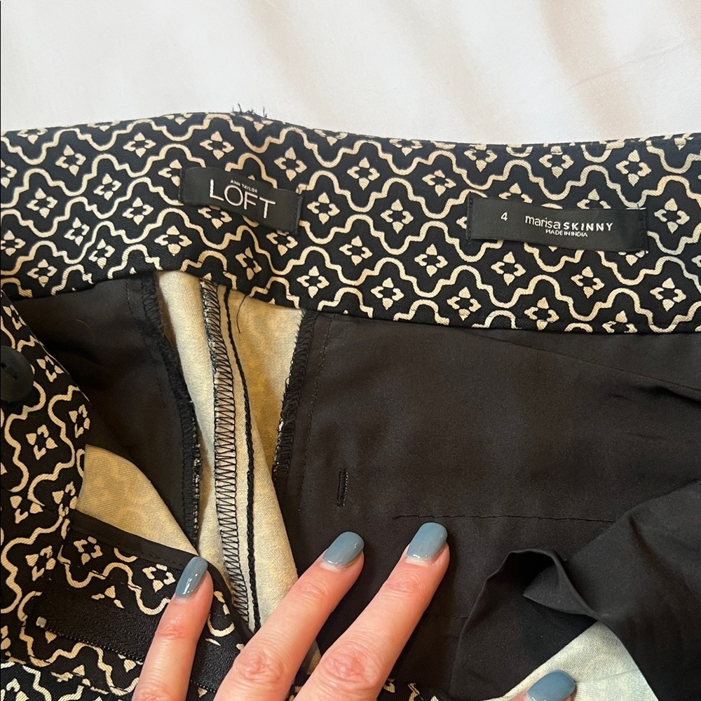 LOFT Marisa Skinny Black and Tan Print Ankle Pants Sz 4 Casual Business Casual - Picture 3 of 11